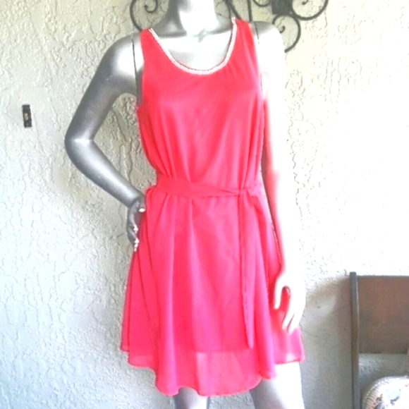Dresses & Skirts - New Simply Elegant Pink Chiffon Dress